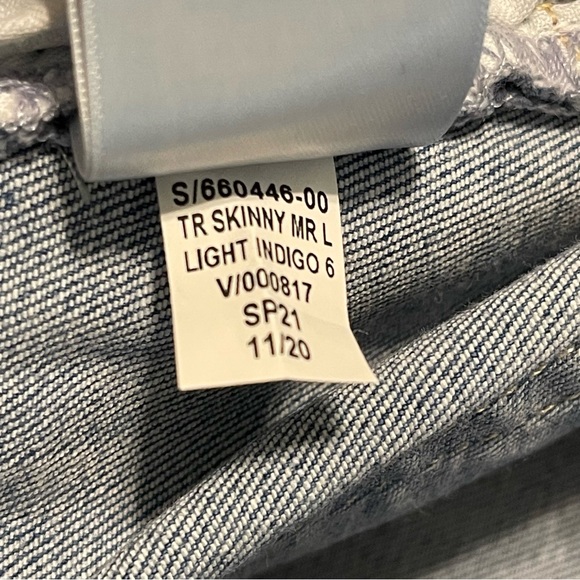 GAP True Skinny Mid Rise Jeans Light Wash 660446 32/14R - Picture 9 of 14